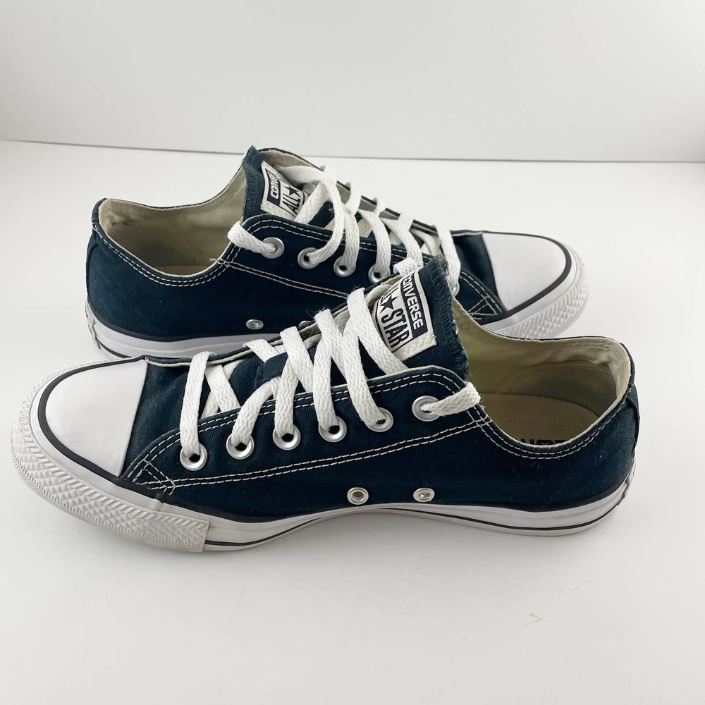 Iconic low top Converse Chuck Taylor All Star Black & white Sneakers - Picture 7 of 11